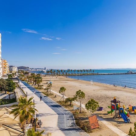 The Beachfront Apartment Durres Ngoại thất bức ảnh